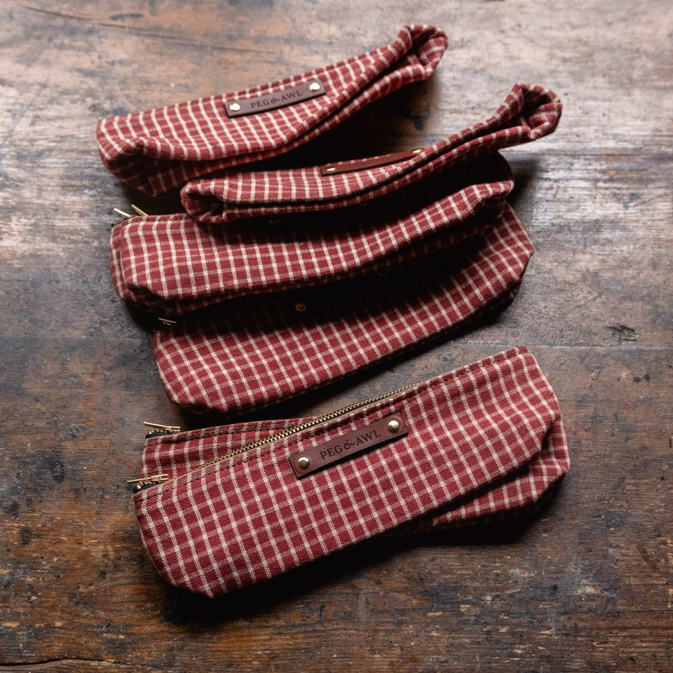 Drafter Pouch with 1980s Vintage Textile: Leidi