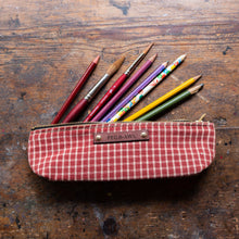 Drafter Pouch with 1980s Vintage Textile: Leidi
