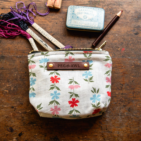 Saver Pouch with Vintage Scrap Bundle: Lera
