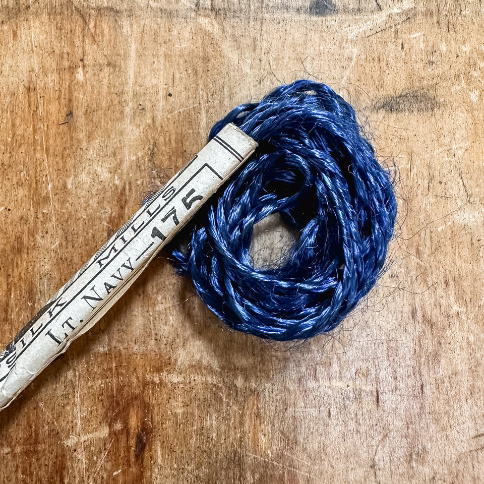 /color-lt navy