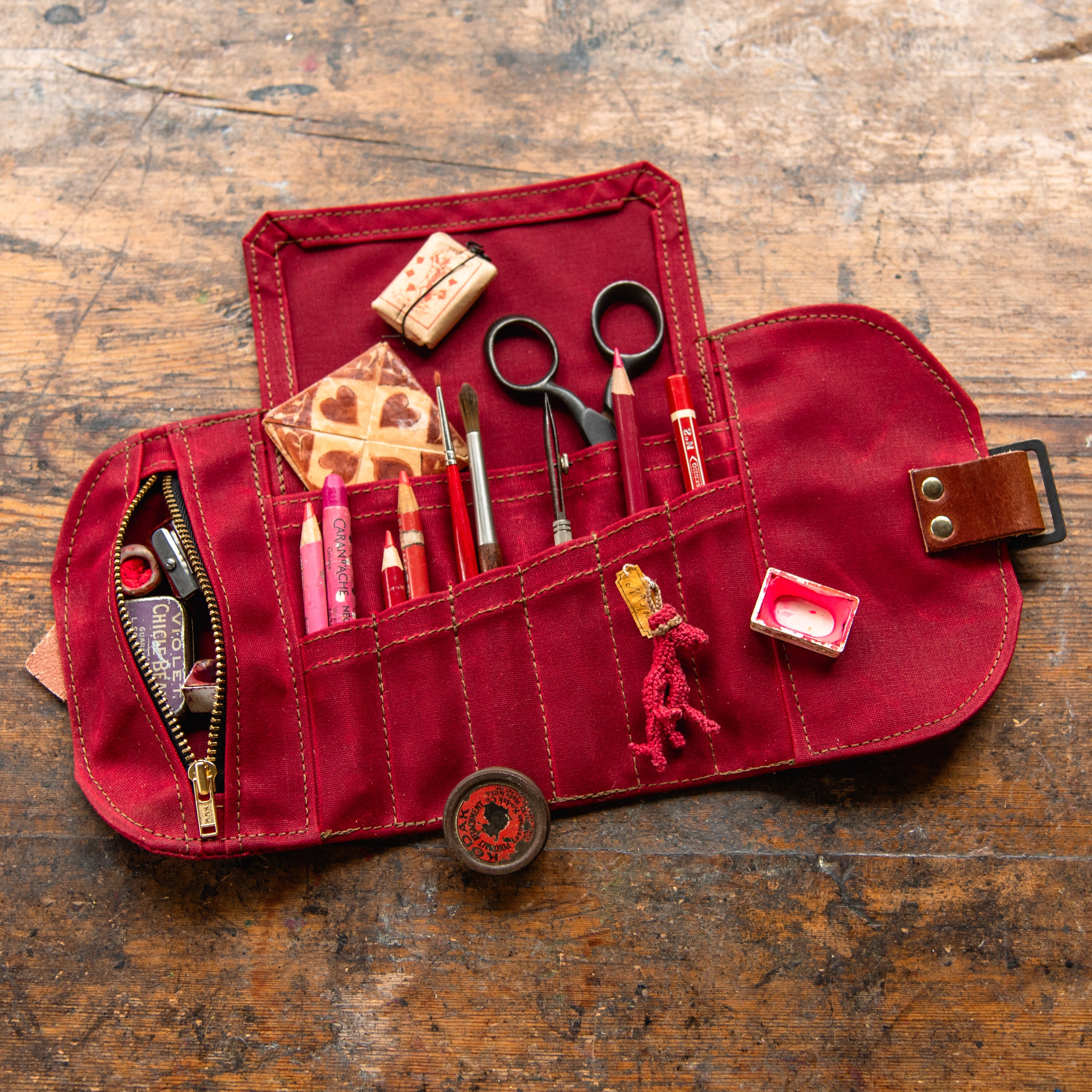 Sendak Nutshell Artist Roll in Small Batch Colors