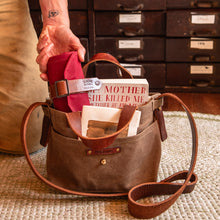 Sendak Nutshell Artist Roll in Small Batch Colors