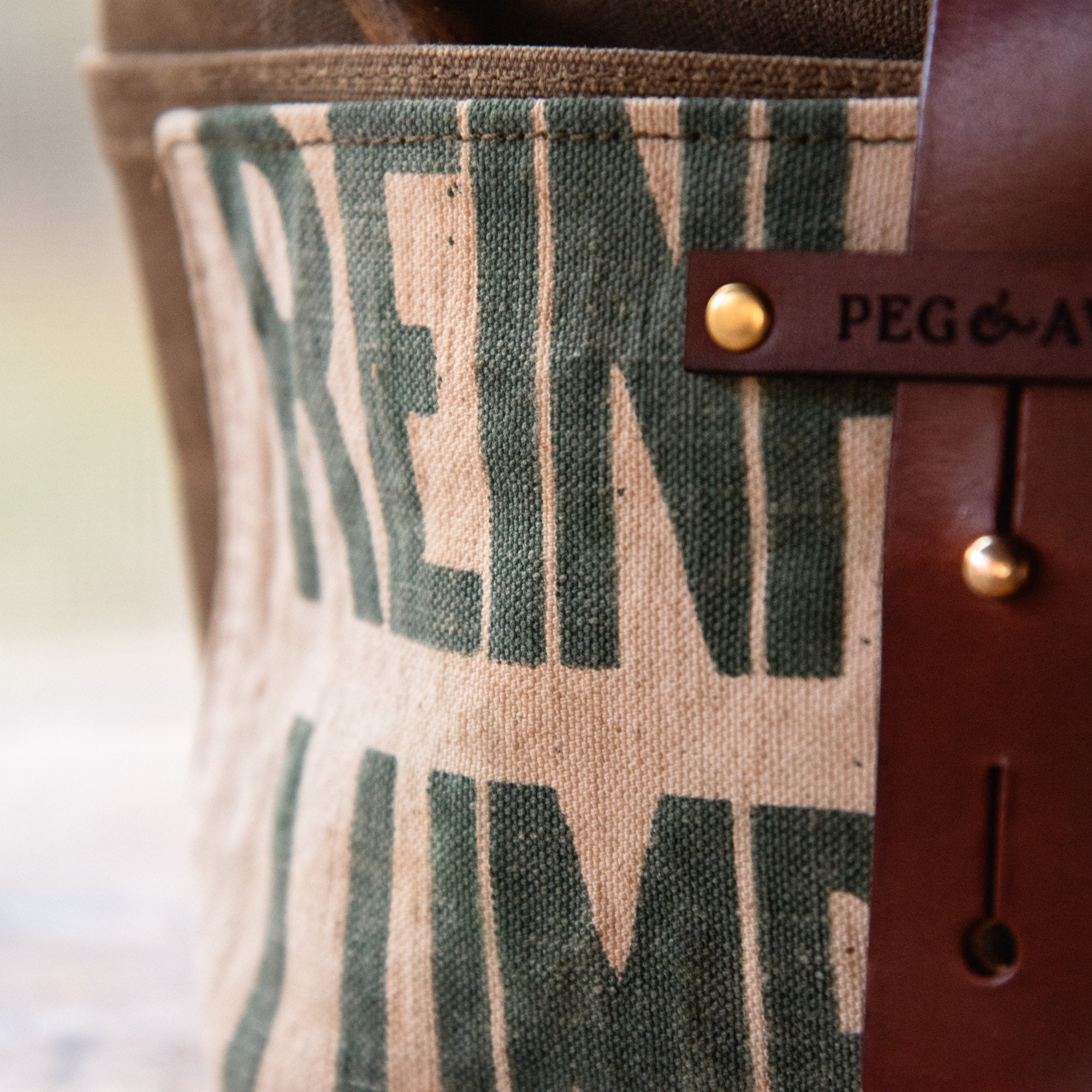 Mini Tote with Mid-Century Hardware Store Apron: Reinholds