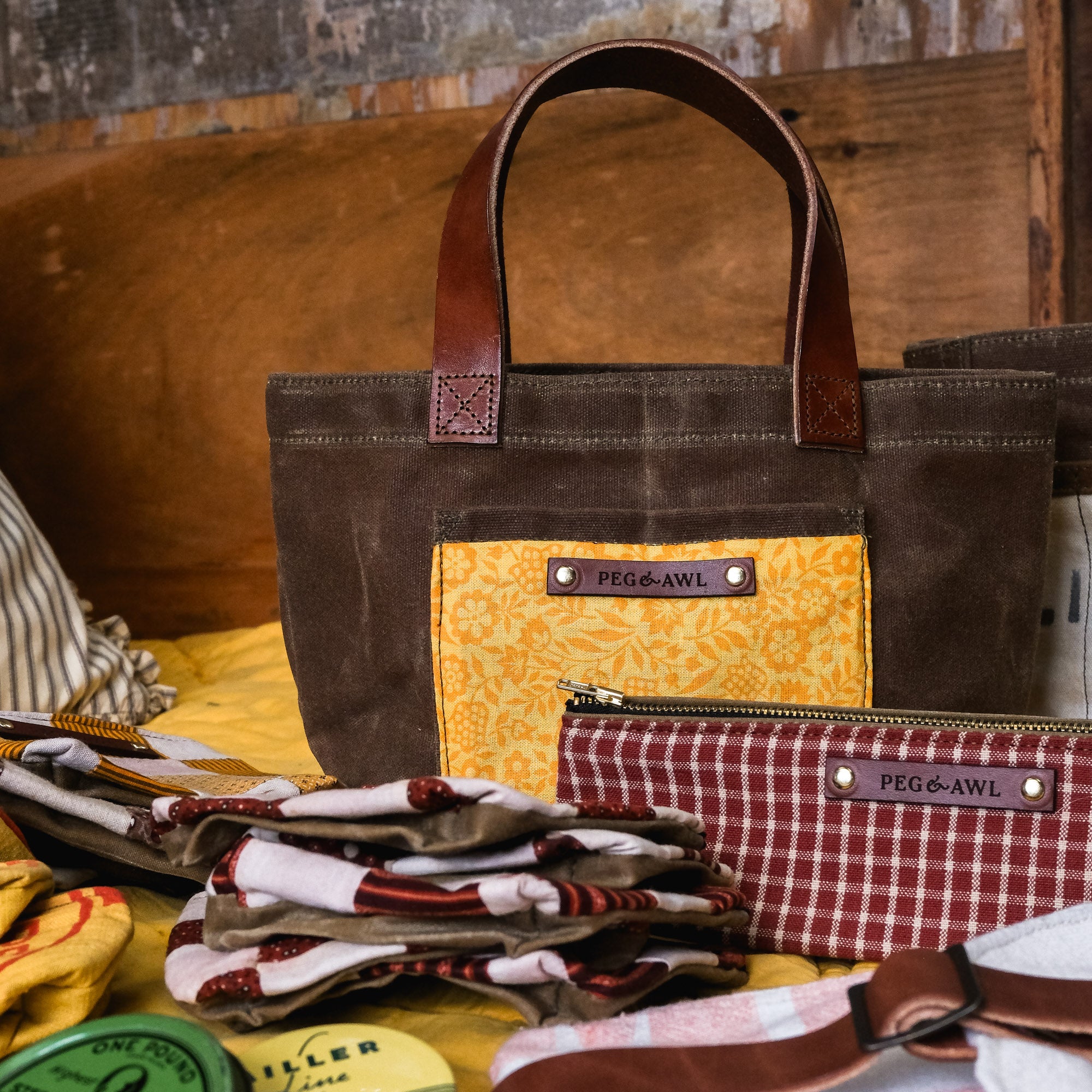 Pipit Tote with Mid-Century Feedsack: Sheila