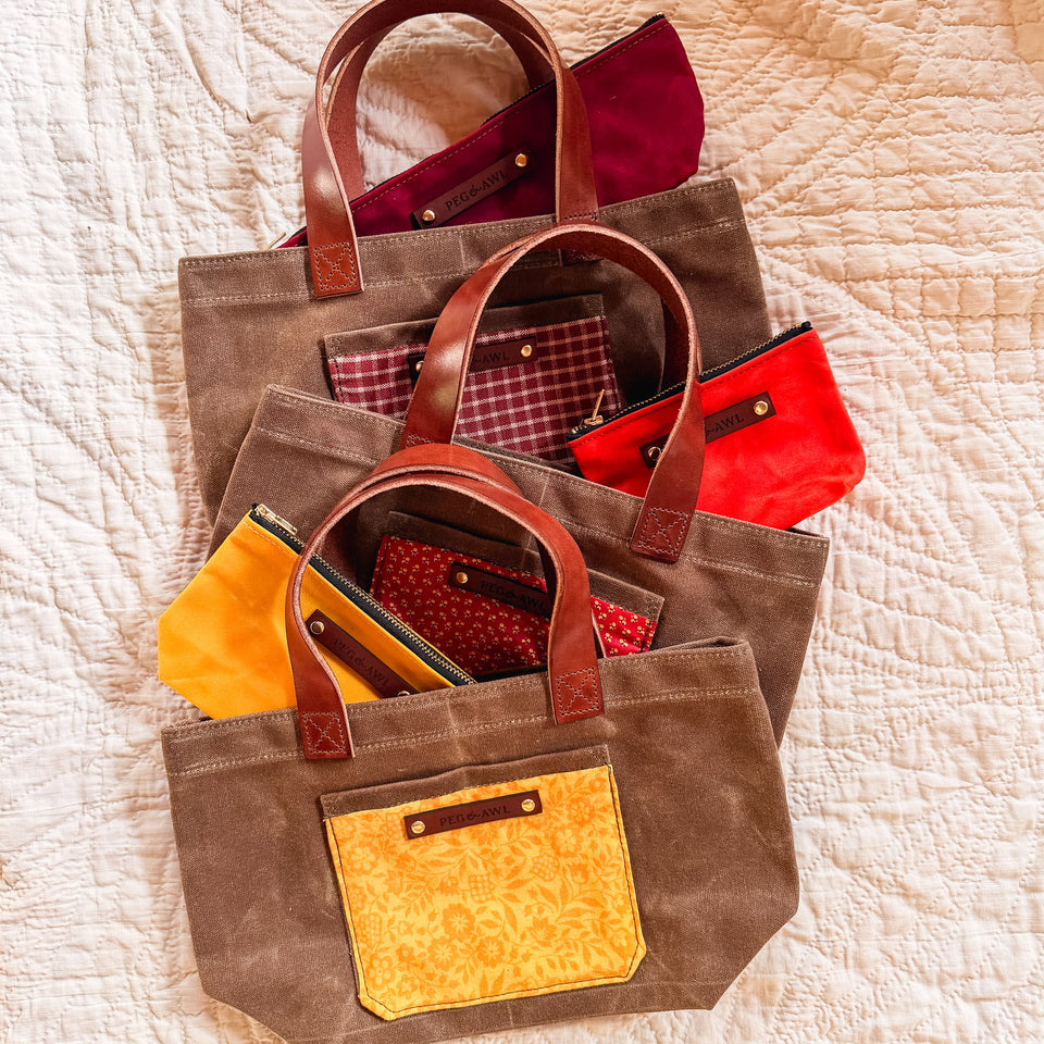 Pipit Tote with Mid-Century Feedsack: Sheila