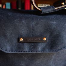 The Small Finch Satchel
