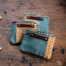 Spender Pouch with 1900s Quilt Top: Katie