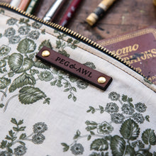 Keeper Pouch with Vintage Feedsack: Tove