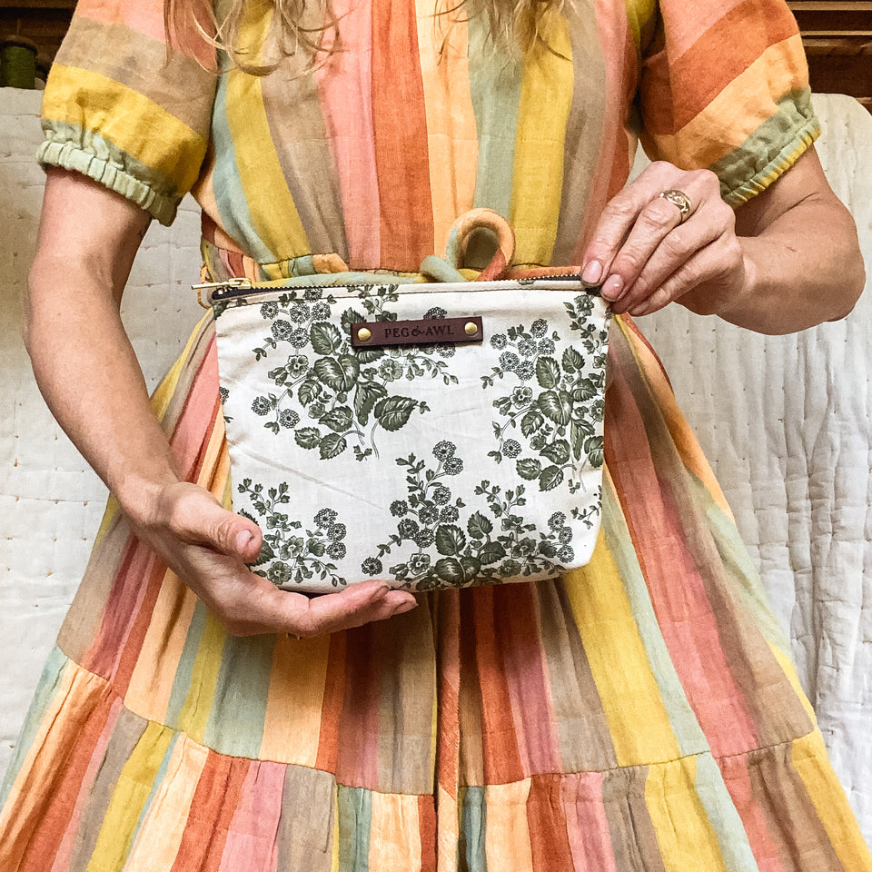 Keeper Pouch with Vintage Feedsack: Tove