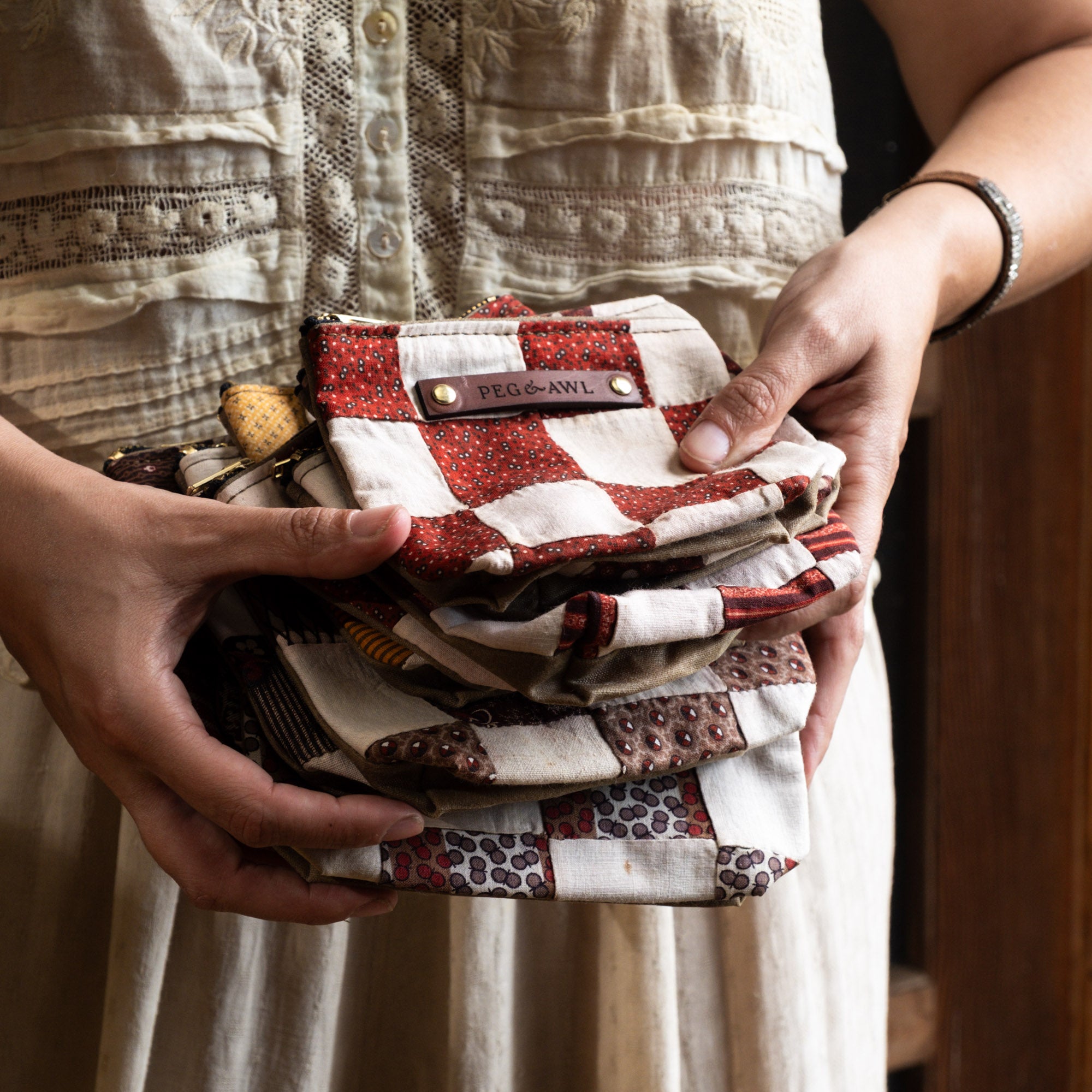 Pouch with Late 1800s Quilt Block: Regina