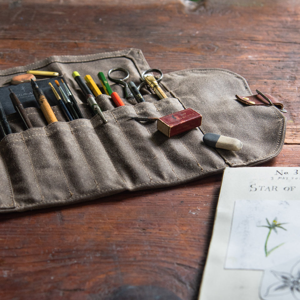 Roll up Mini Pencil Case, Pen Roll, Waxed Canvas and Leather, 12 Pockets 1  Zipper Pouch by Peg and Awl Mini Sendak Artist Roll -  Norway