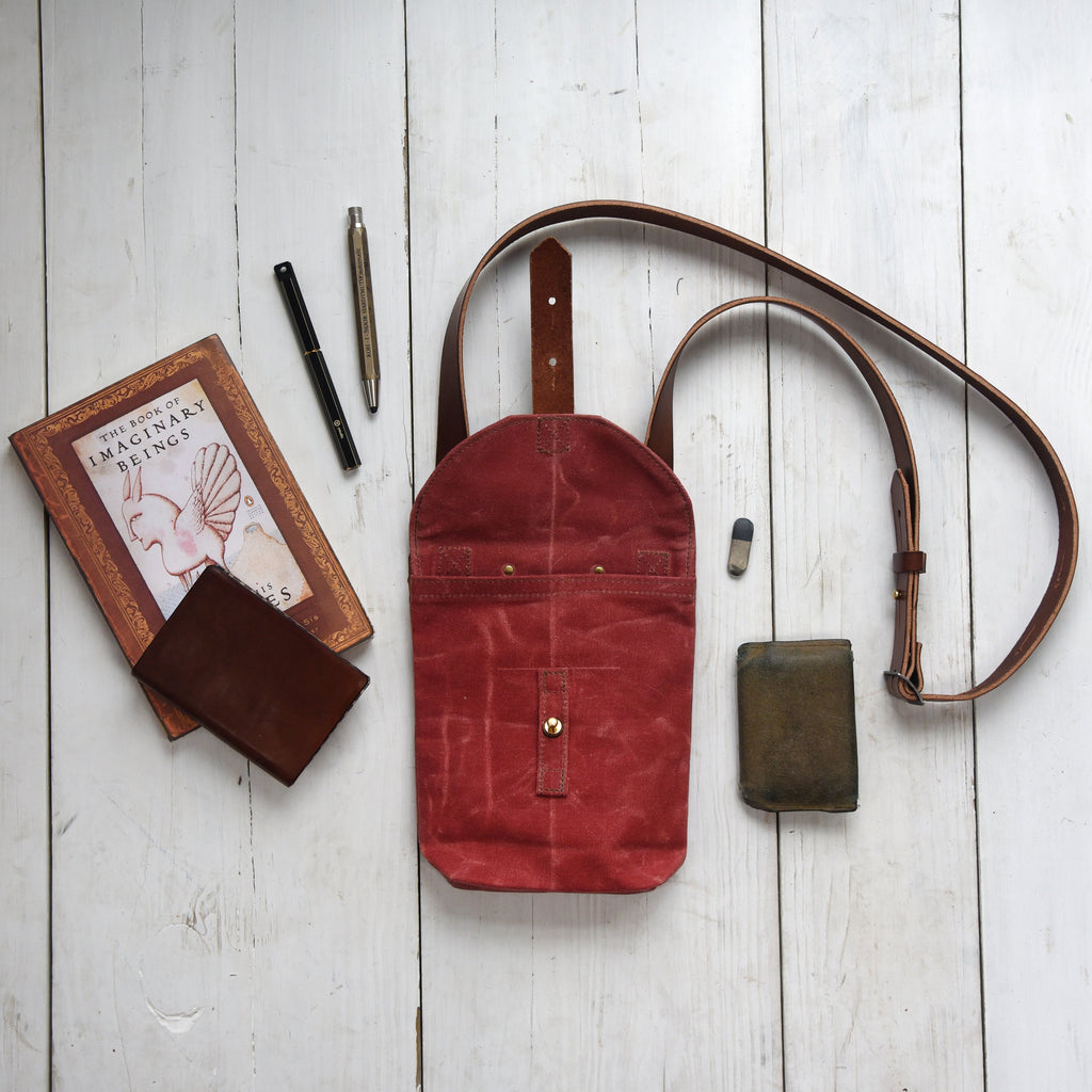 The Small Hunter Satchel