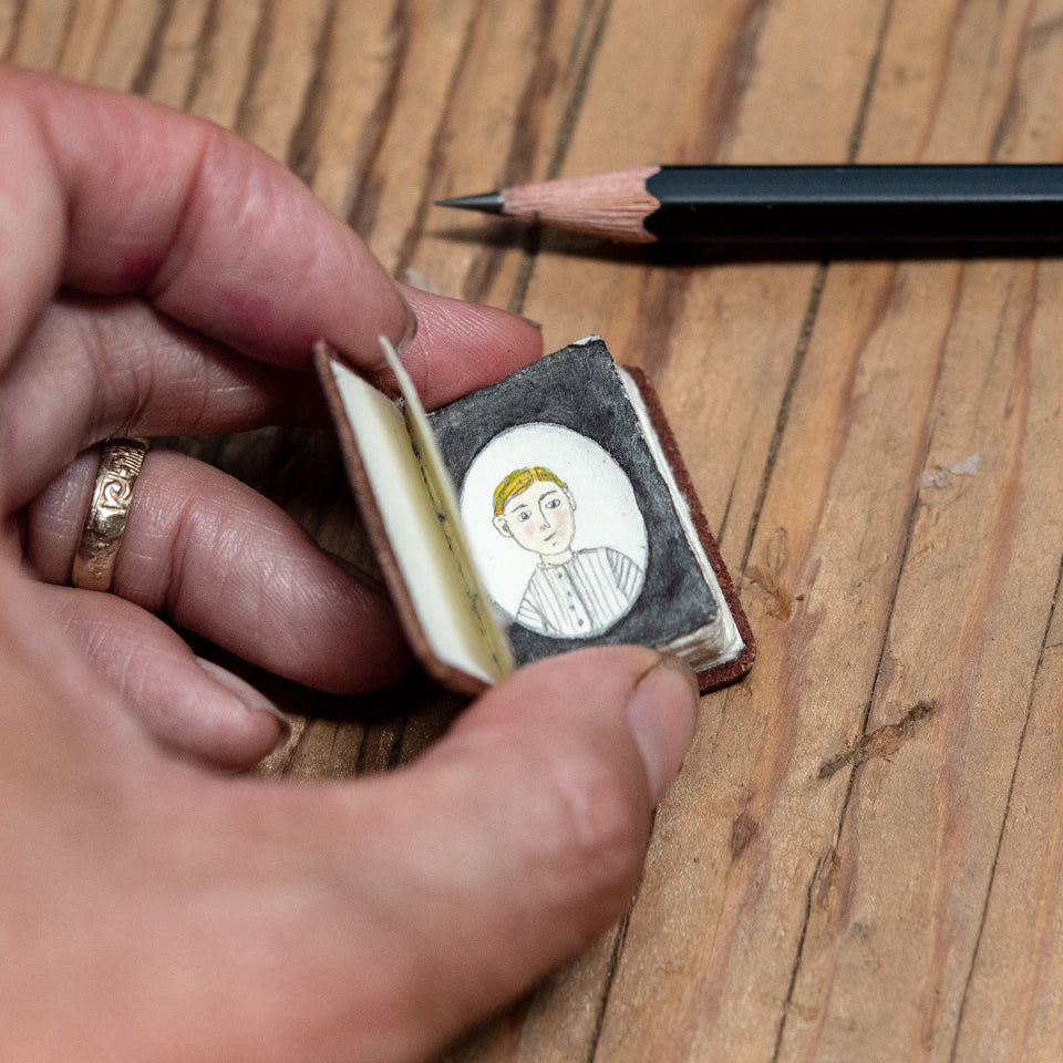 Miniature Artist Sketchbook – Peg and Awl