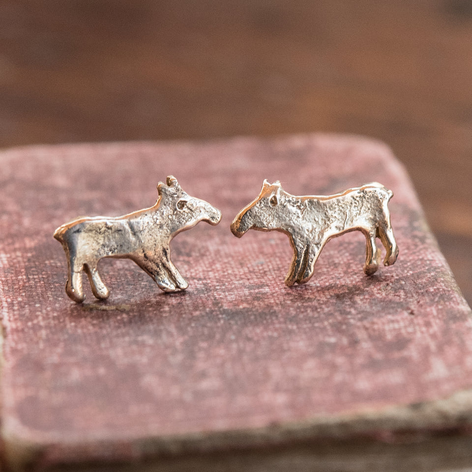 Foundlings Earrings: Fern (Tapir)