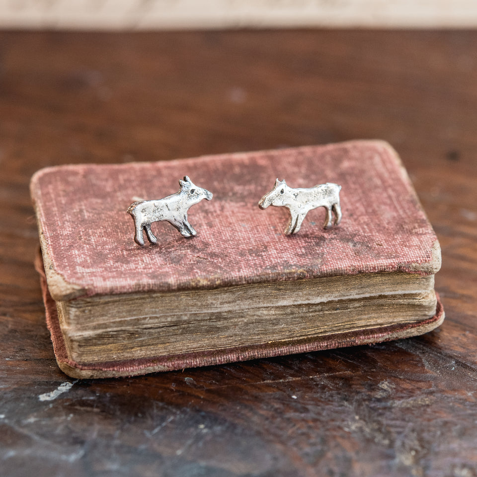 Foundlings Earrings: Fern (Tapir)