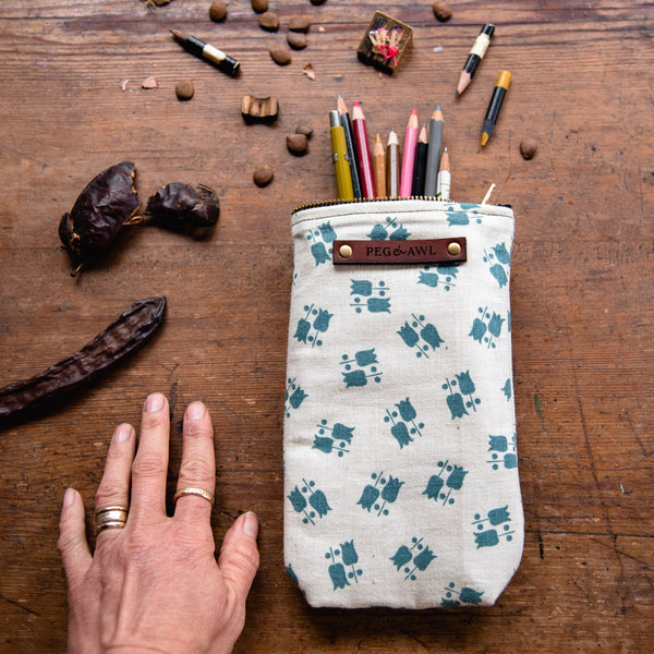 Scribbler Pouch with Vintage Feedsack: Maude