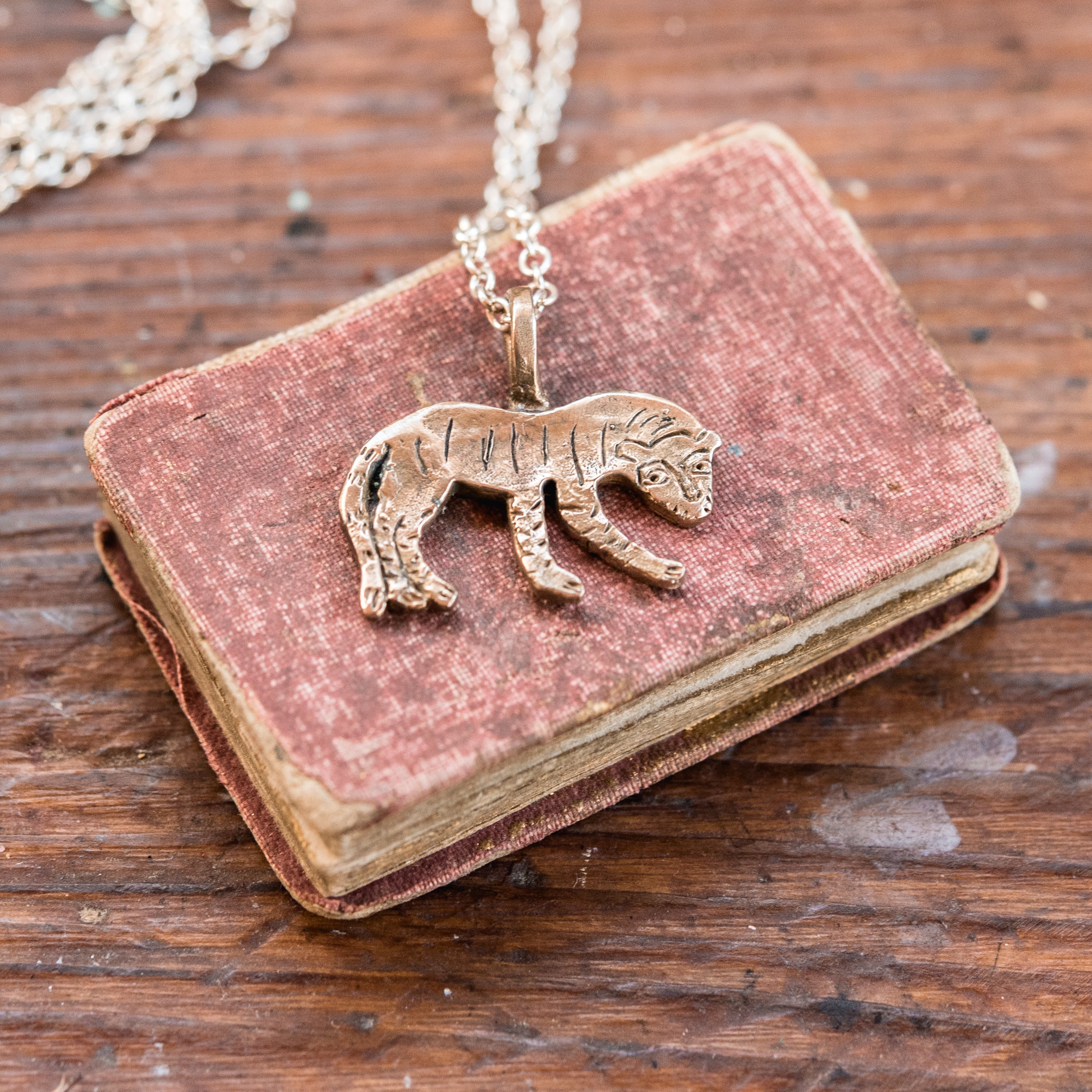 Foundlings Necklace: Juniper (Tiger)