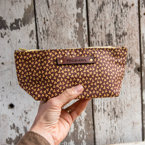 Essentials Pouch with 1940s Textile: Flaurence