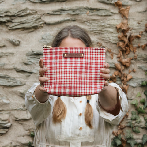 Keeper Pouch with Early 1900s German Sham: Nelli