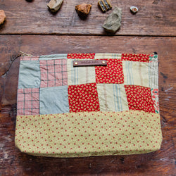 Maker Pouch with Late 1800s Quilt: Amelia No. 1