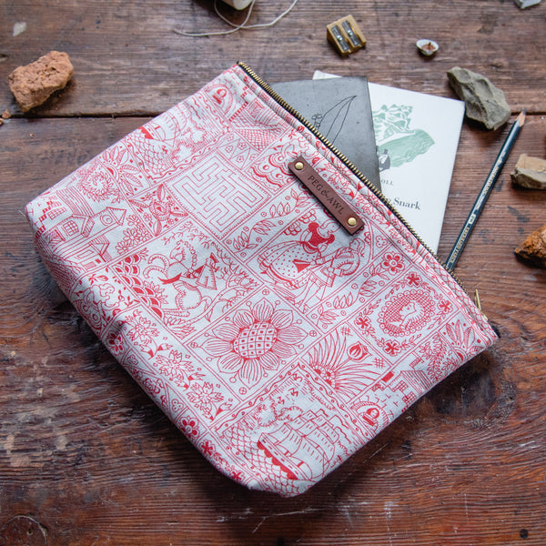 Maker Pouch with 1940s Feedsack: Ren
