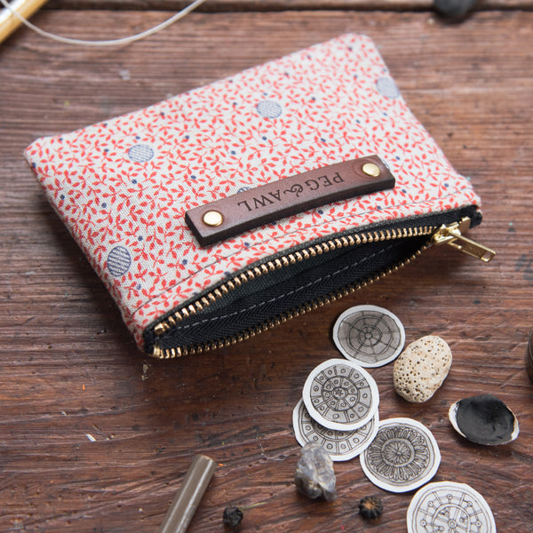 Spender Pouch with 1930s Cotton: Shirley