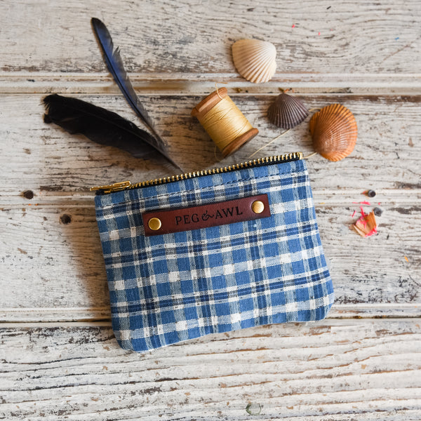 Spender Pouch with Early 1900s Scrap Bundle: William