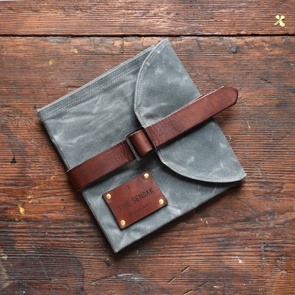 /color-Slate with Brown Leather