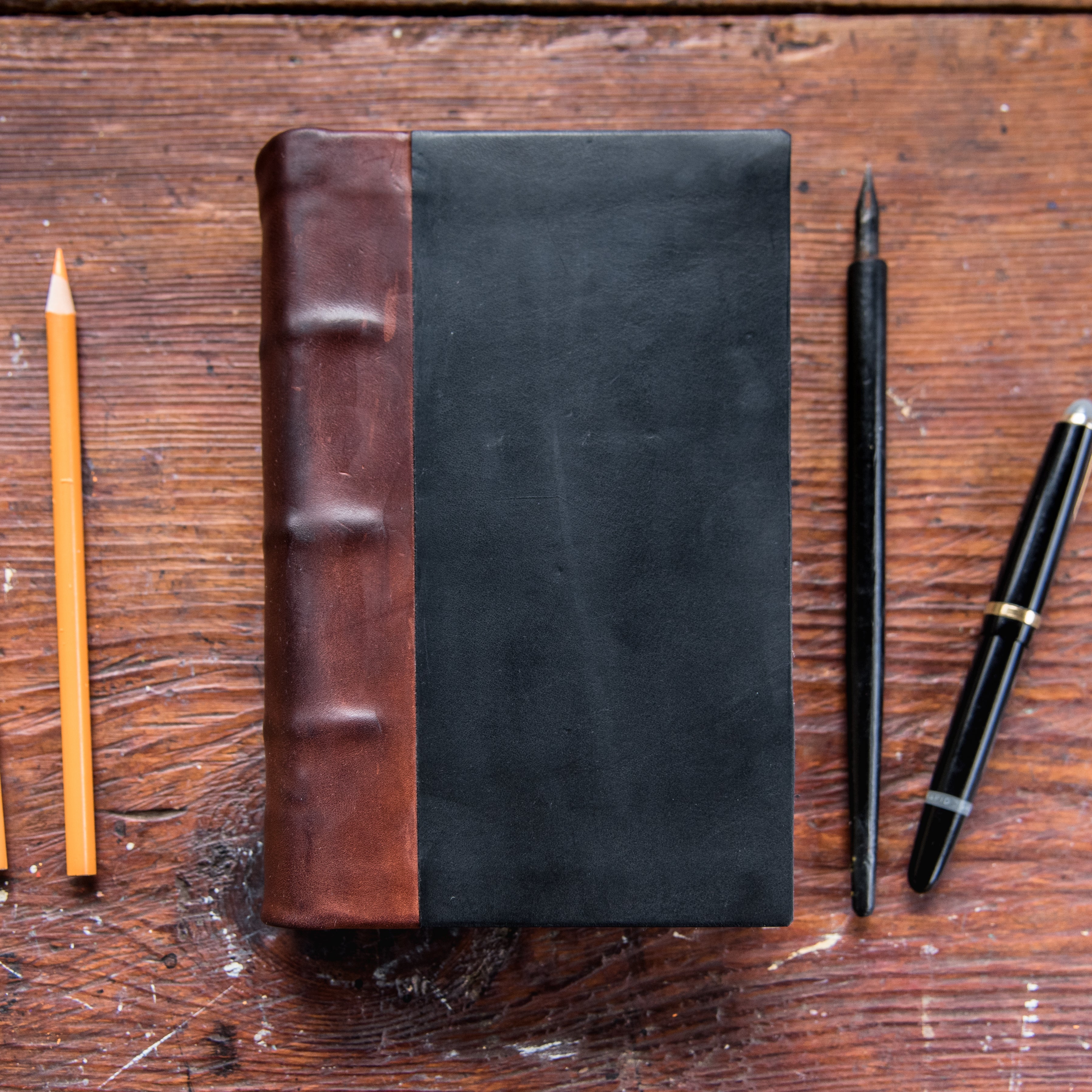 Jackson Hand-Bound Leather Tome (Black)