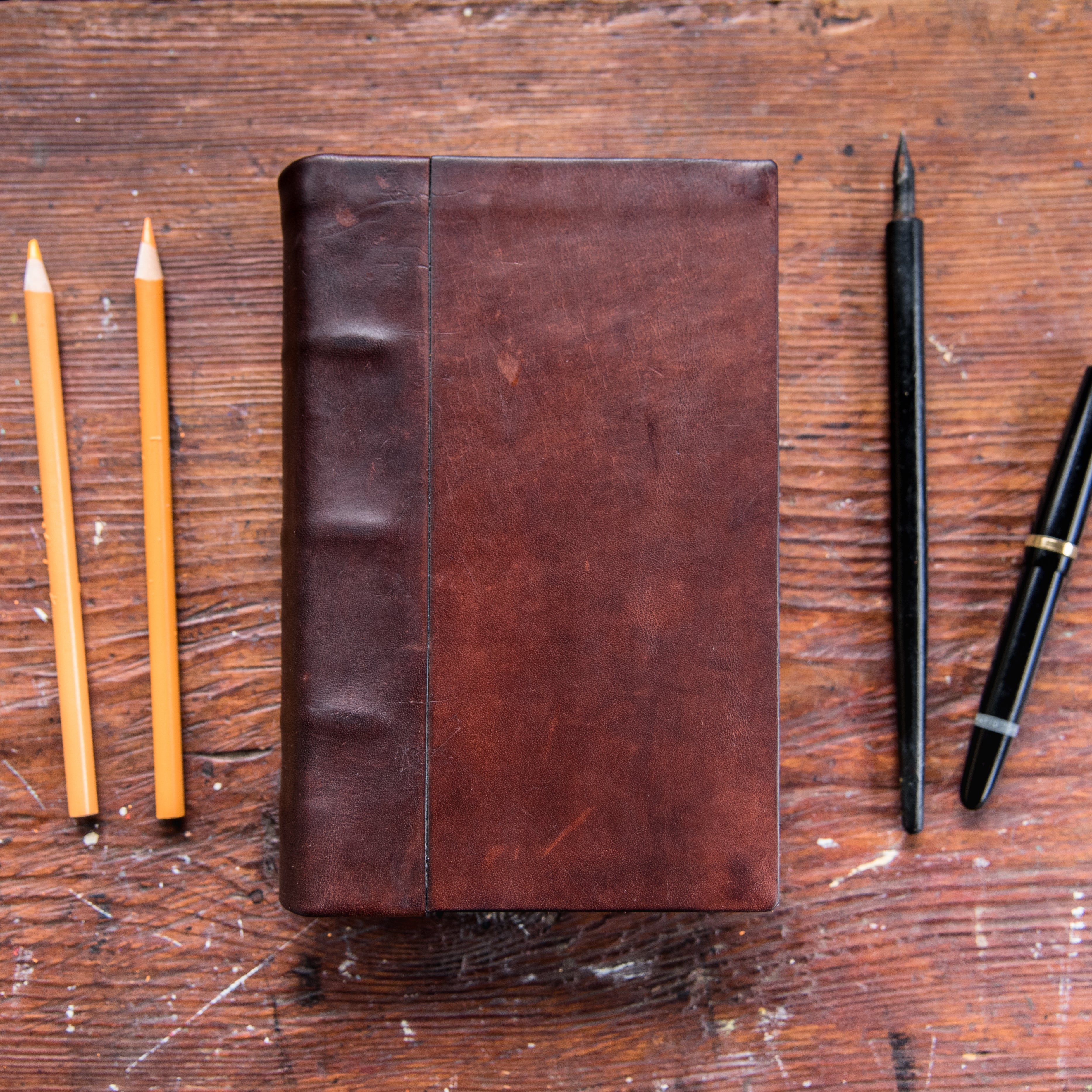 Jackson Hand-Bound Leather Tome (Black)