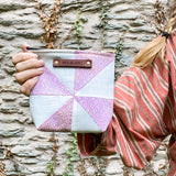 Custom Pouch with Vintage Quiltblock: Lois